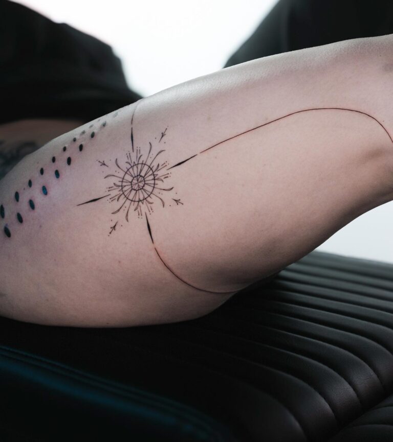 I really enjoyed doing this piece! 🦢 thankyou Nienke! ✨
•
• Done at: @sorrymamatattoosutrecht 
•
•
•
•
•
#legtattoos #flowtattoo #ornamental #swantattoo