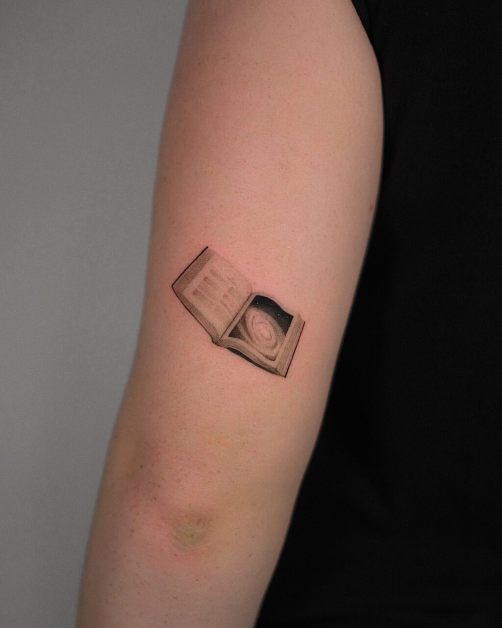 The book of galaxies… 🌌🪐
 
Done at: @29level

For questions or appointments: send a DM 💌
 
 
@julianvlaar
 
 
 
 
 
 #tattoos #tattoo #ink #inked #tattooartist #tattooed #tattooart #art #tattoolife #tattooideas #tattooing #tattooist #artist #tattoodesign #tattoostyle #girlswithtattoos #tattooer #blackwork #instagood #realismtattoo #microrealism